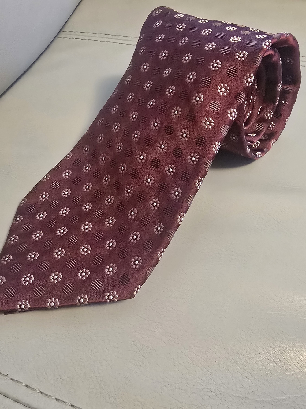 Banana Republic Jacquard Geometric Necktie Red Woven Silk Tie